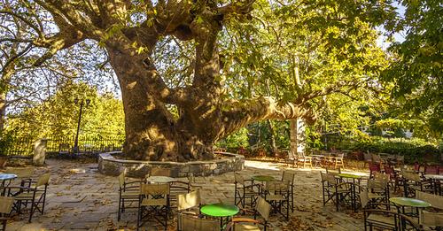 5 υπέροχα χωριά για το φθινόπωρο